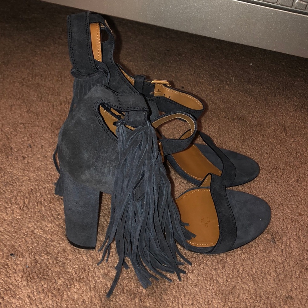 Chloe Heels - Picture 2 of 6